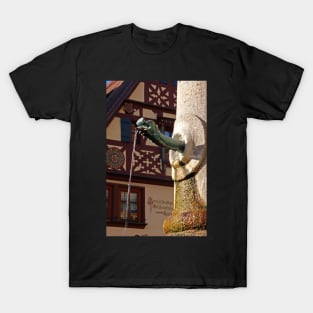 Old Fountain - Rothenburg od Tauber T-Shirt